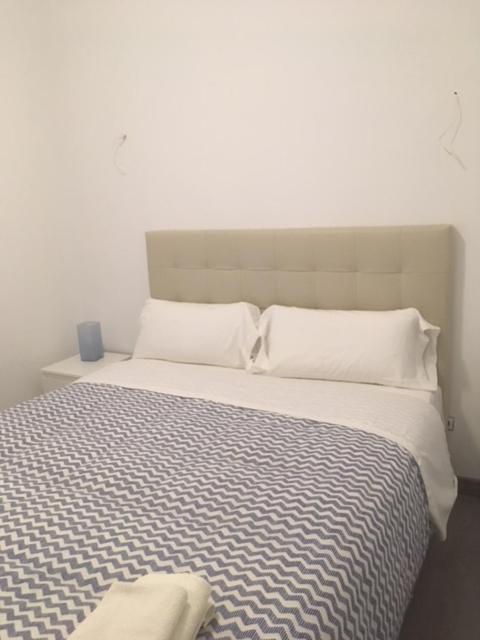 Hostal Goyal Pizarro Madrid Dış mekan fotoğraf