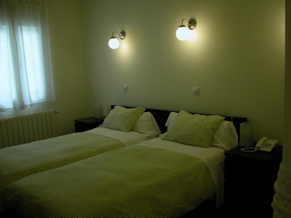 Hostal Goyal Pizarro Madrid Oda fotoğraf