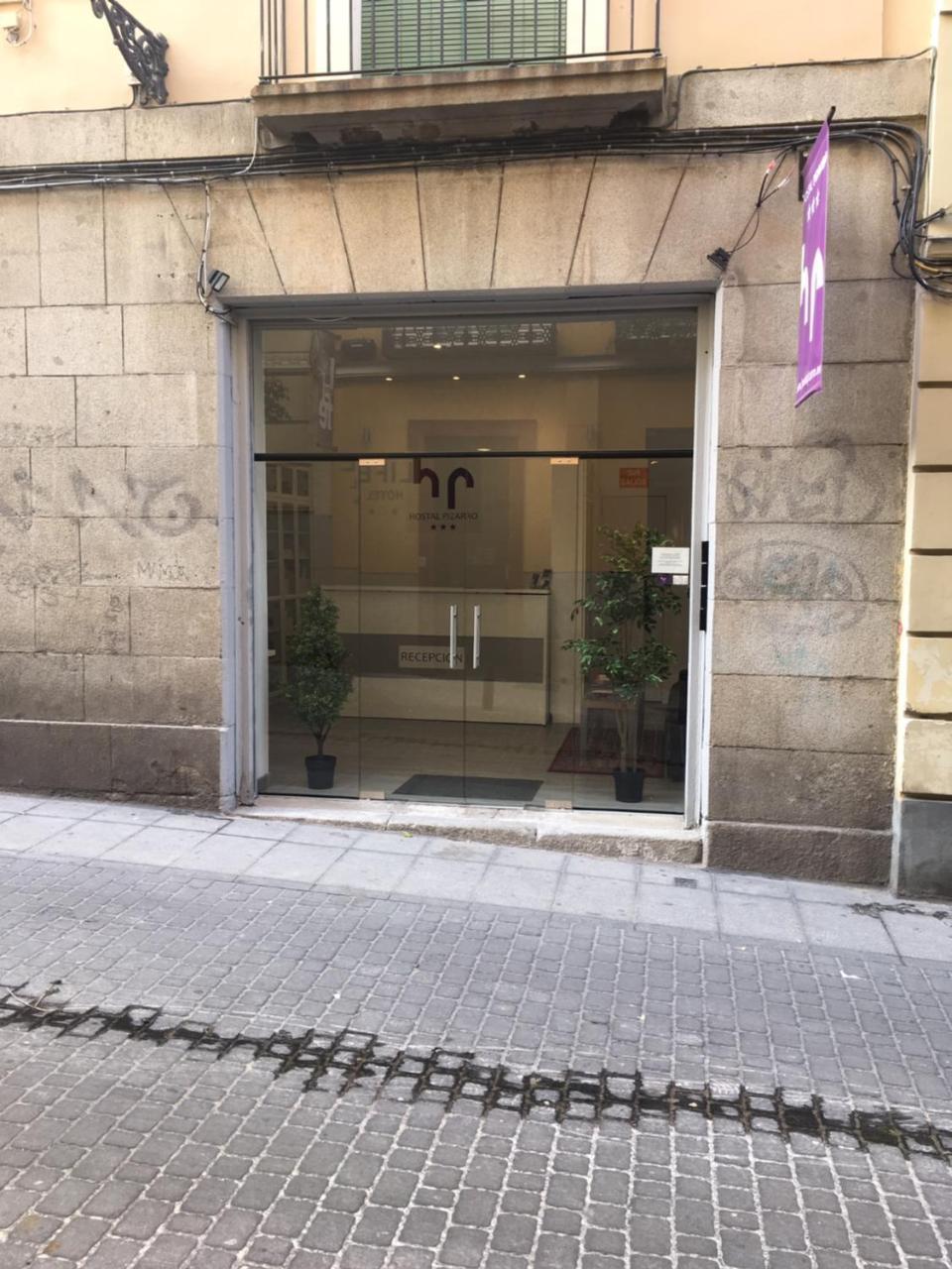 Hostal Goyal Pizarro Madrid Dış mekan fotoğraf